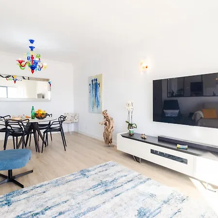 Alba-mar Sea View Penthouse * Lagos
